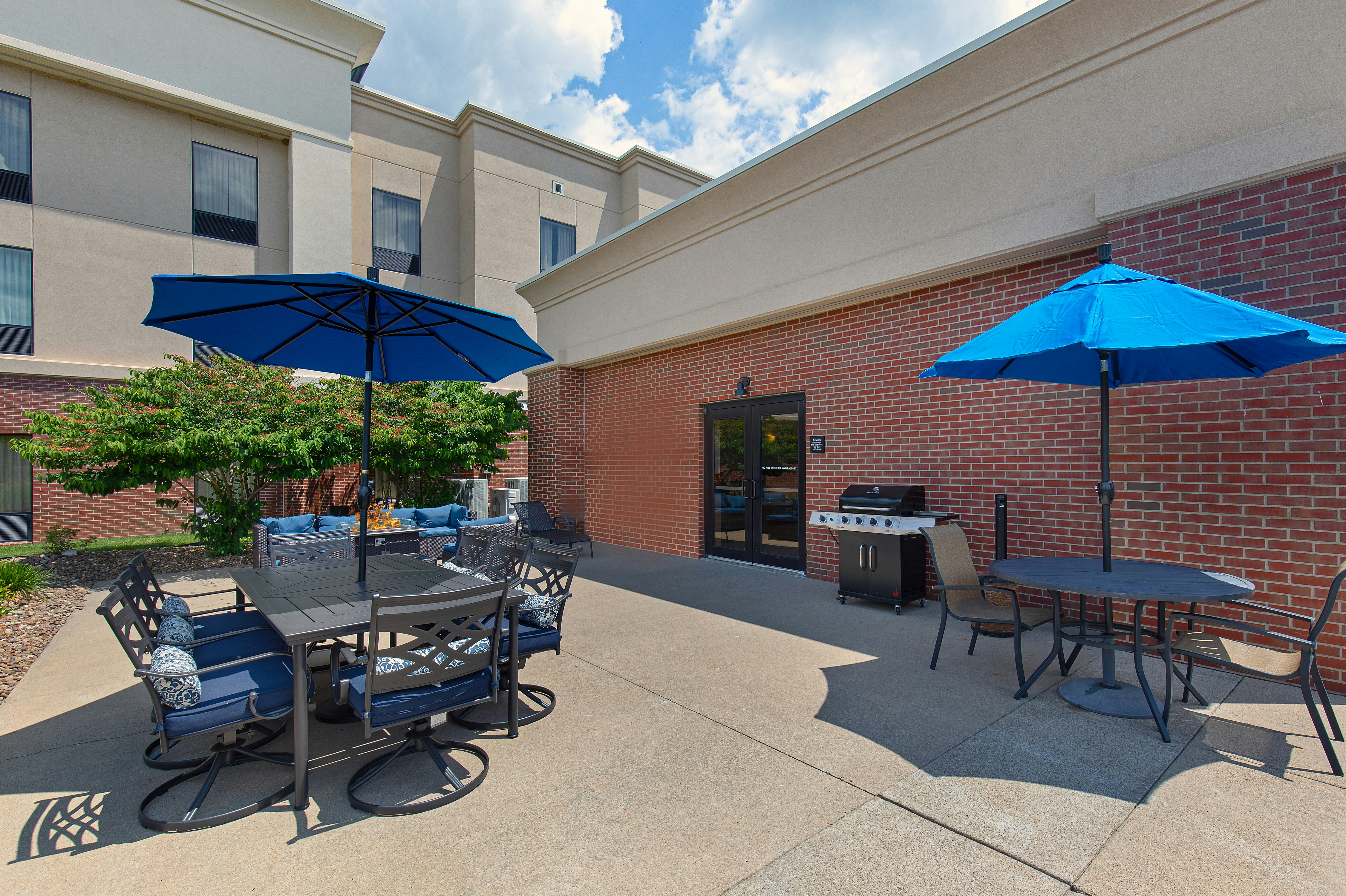 Hampton Inn & Suites Madisonville 14/20
