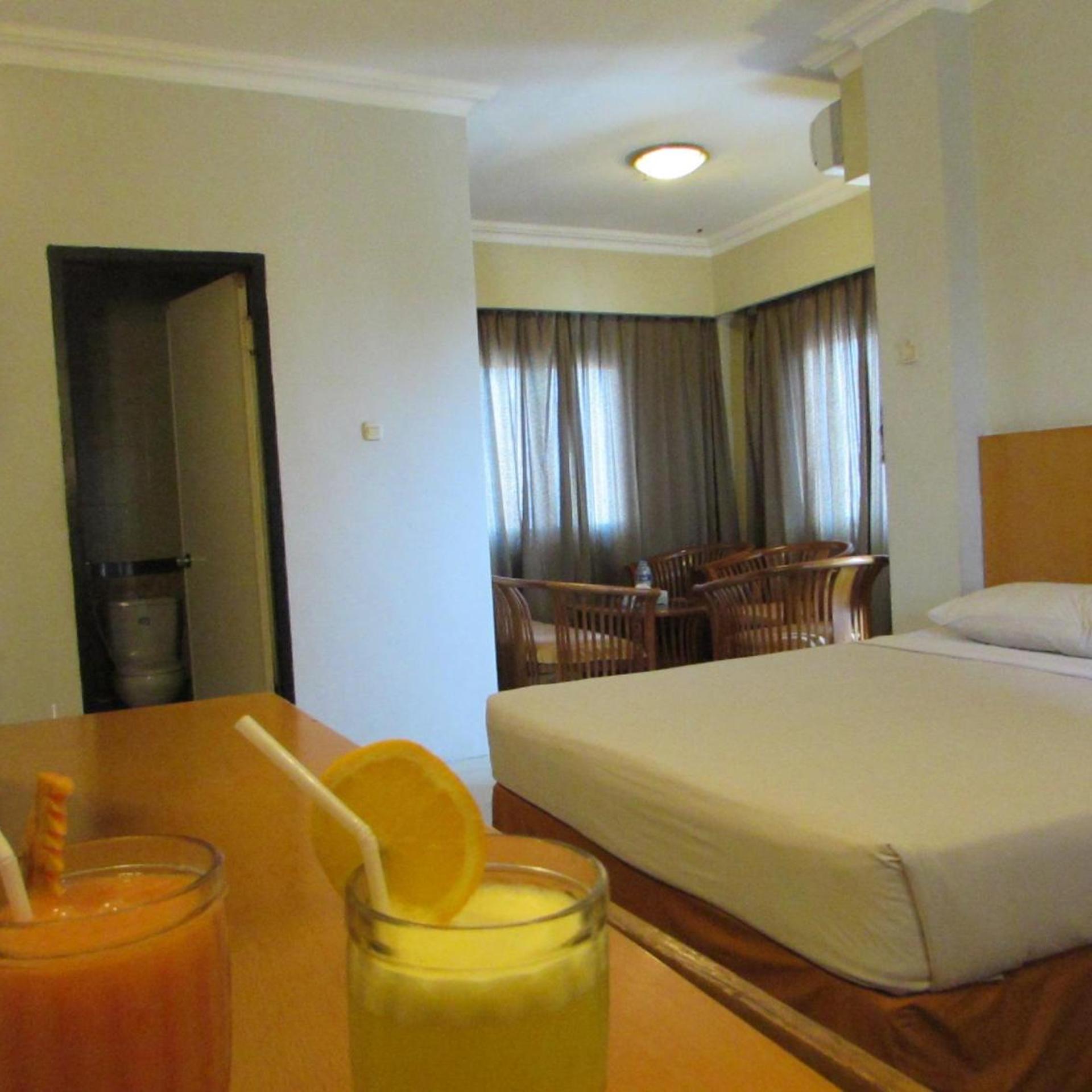 Wisata Hotel 15/30