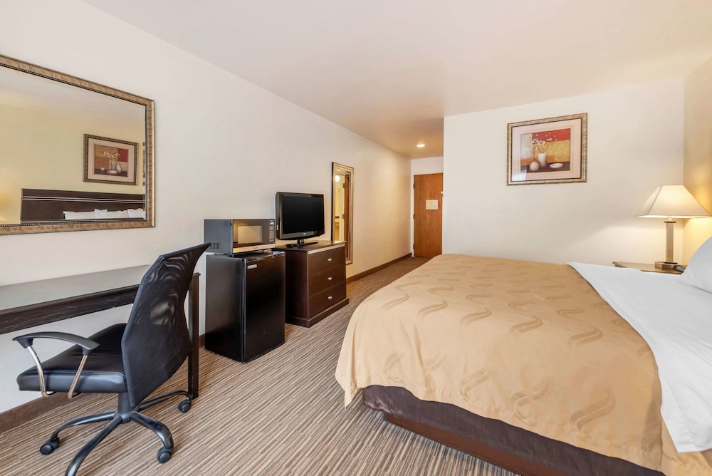 Quality Inn And Suites Limon 11/39