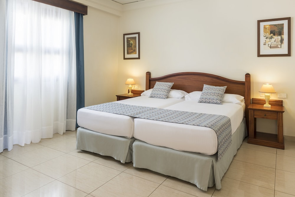 Marylanza Suites & Spa 8/50