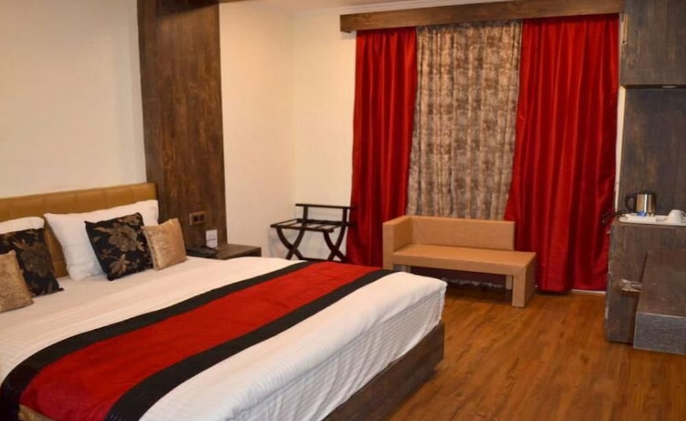 Hotel Grand Nubra 20/35