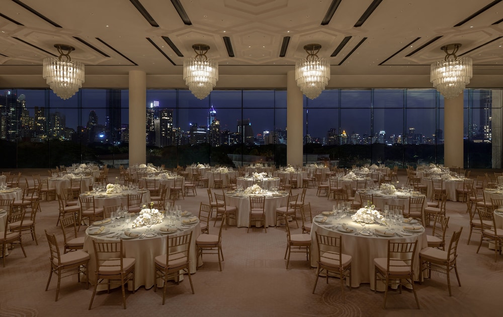 Dusit Thani Bangkok 43/58