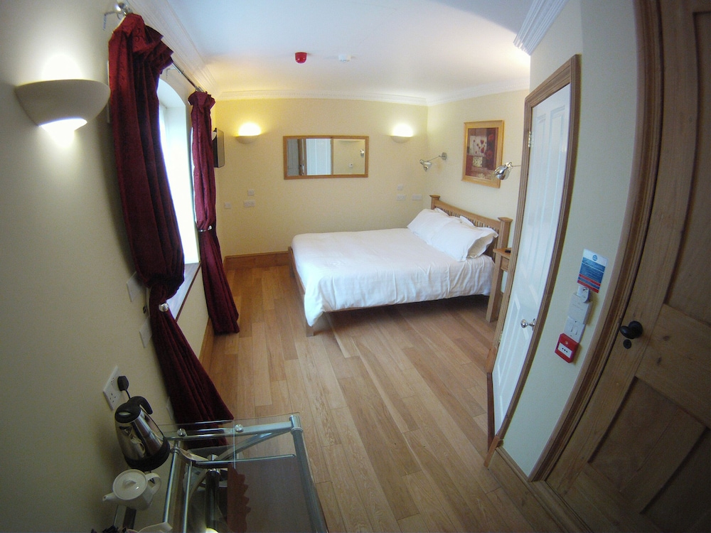 The Wharf House 18/43