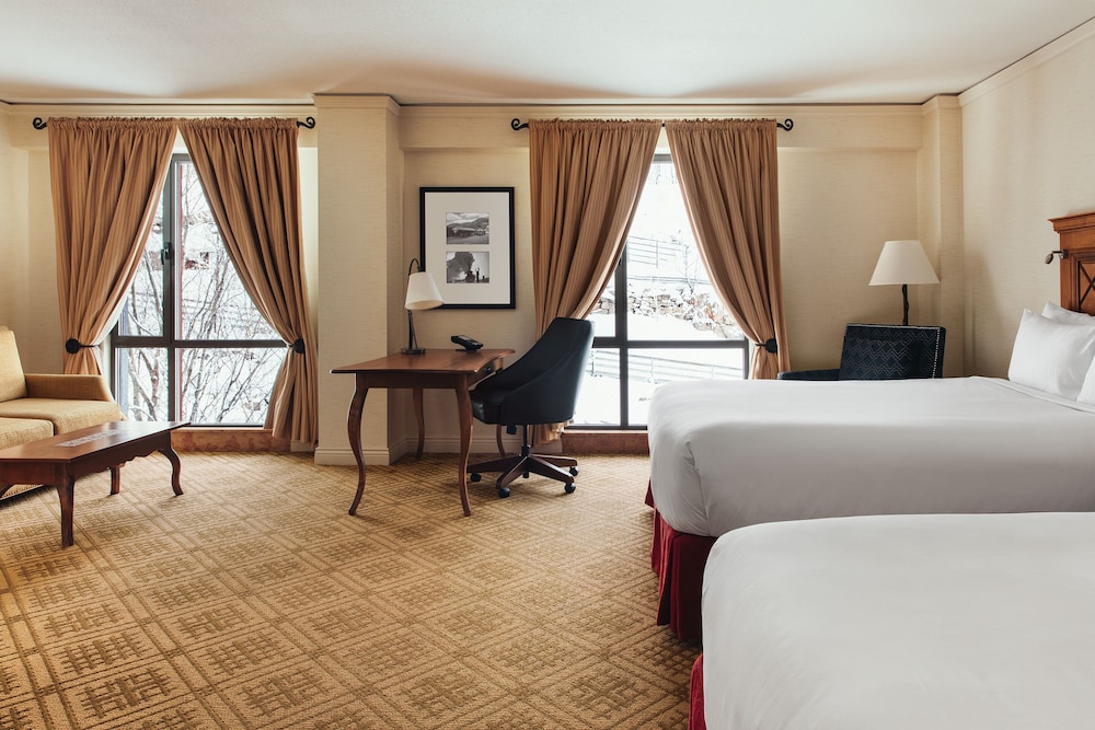 Fairmont Tremblant 13/68