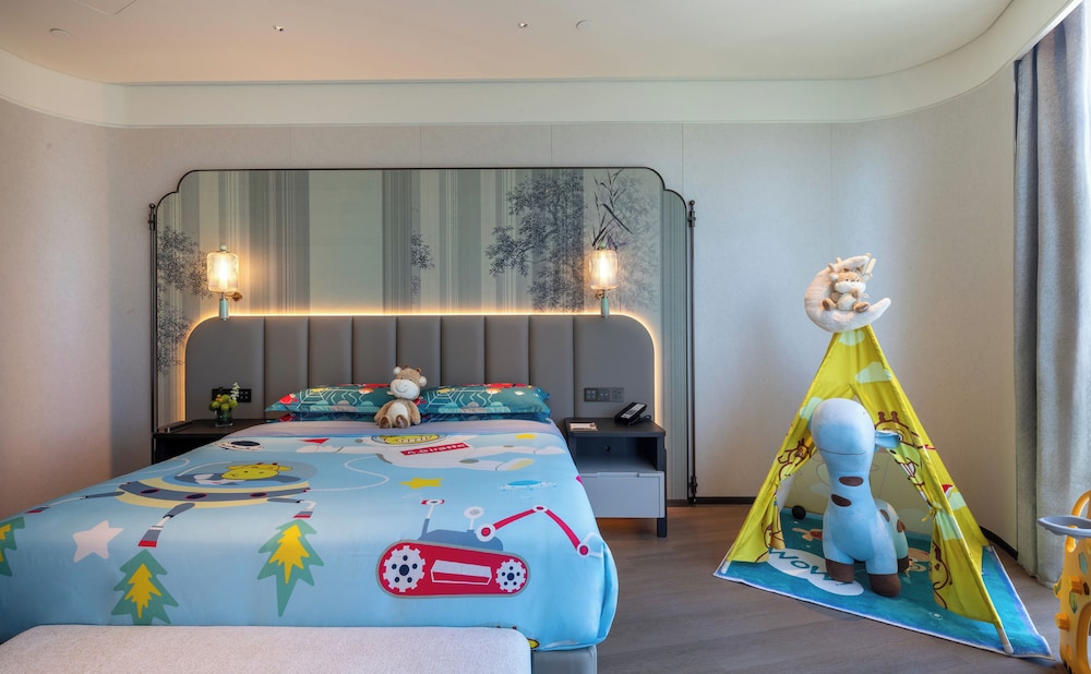 Jianguo Hotel Huanqiu 23/43