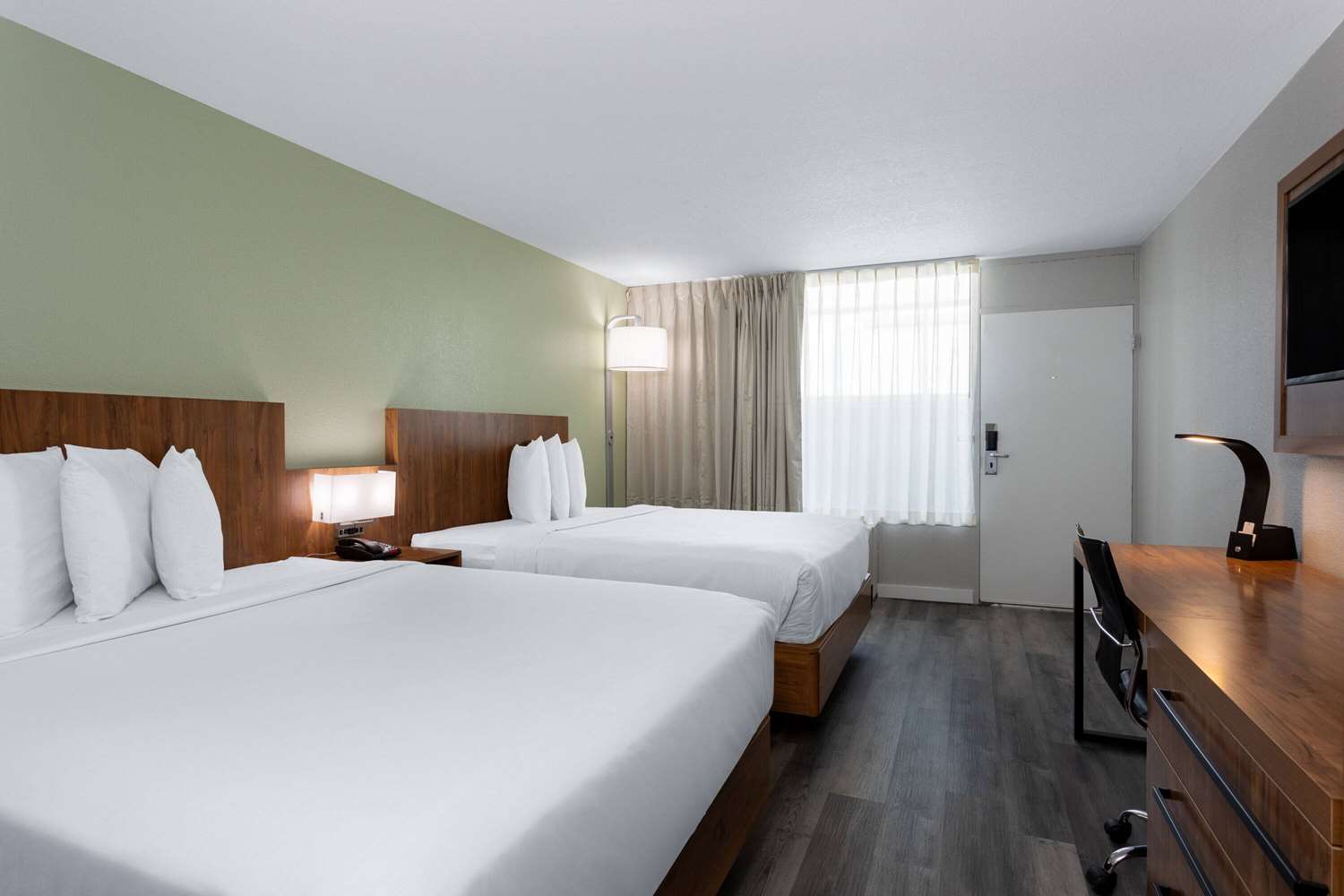 Ramada by Wyndham Altamonte Springs Near I-4 13/39