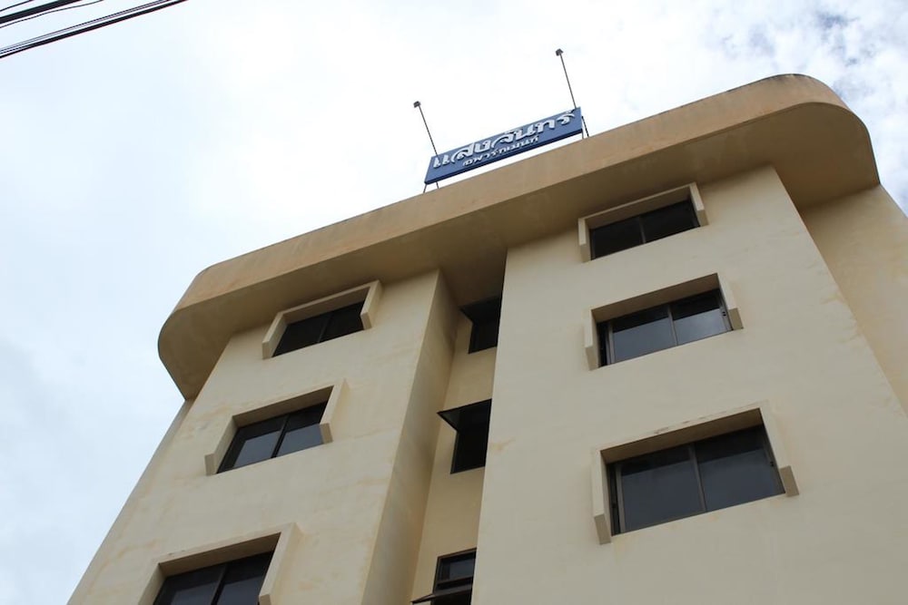 Saeng Chan Apartment 2/22