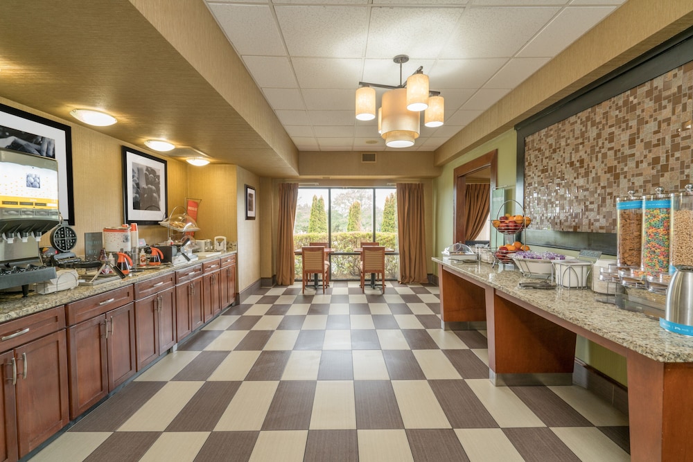Hamilton Inn Bessemer 7/37