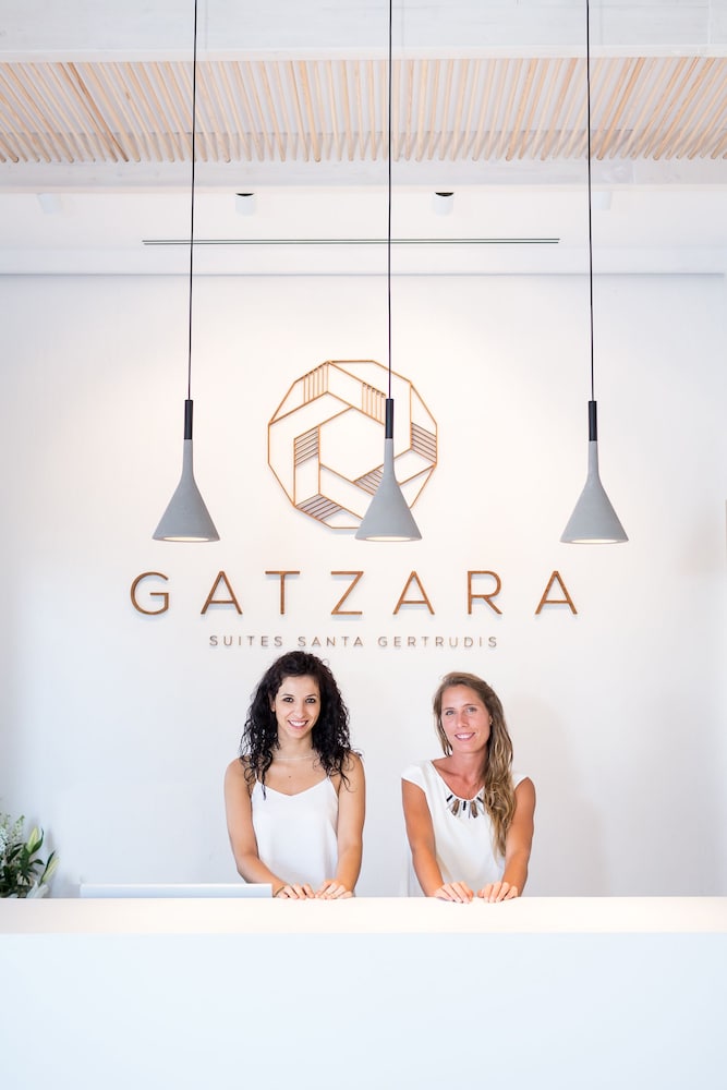 Gatzara Suites Santa Gertrudis photo2
