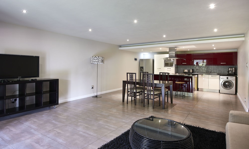 Dynasty Forest Sandown Accommodation 54/69