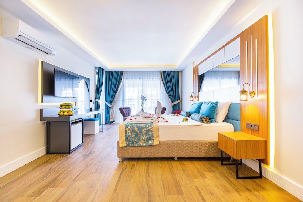 Algora Halal Hotel and Spa 18/50