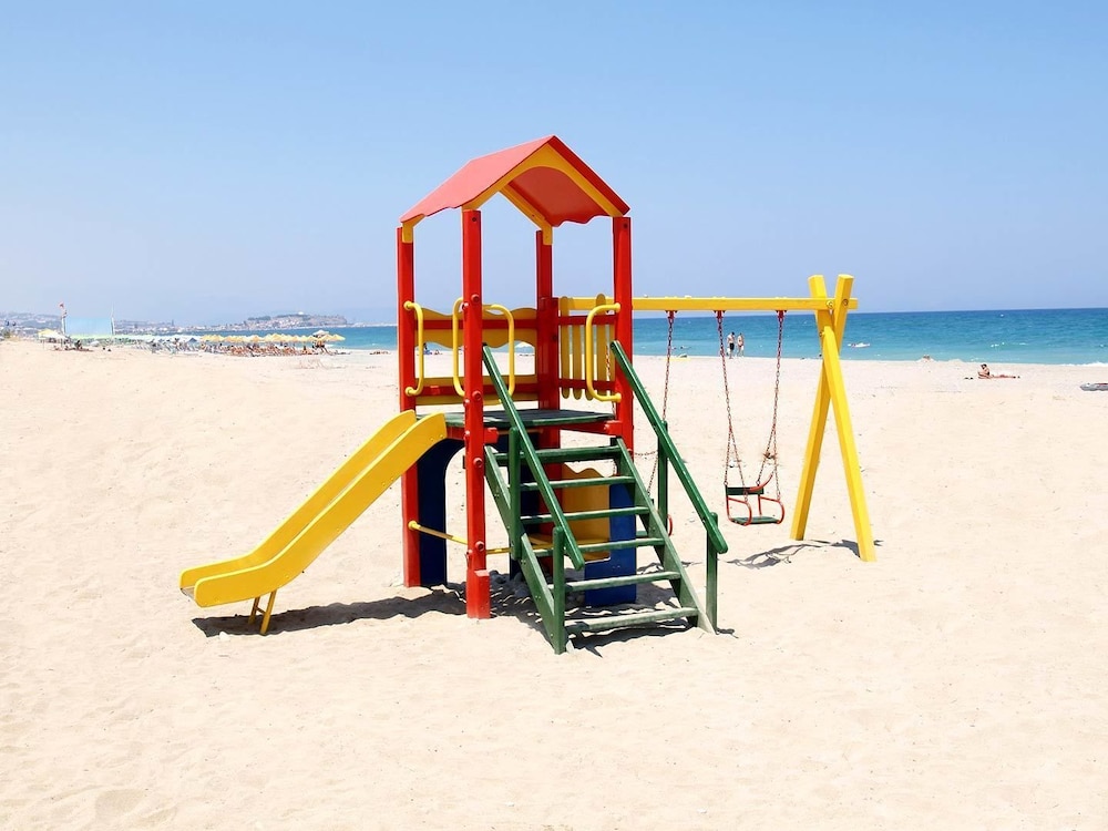 Odyssia Beach 36/50