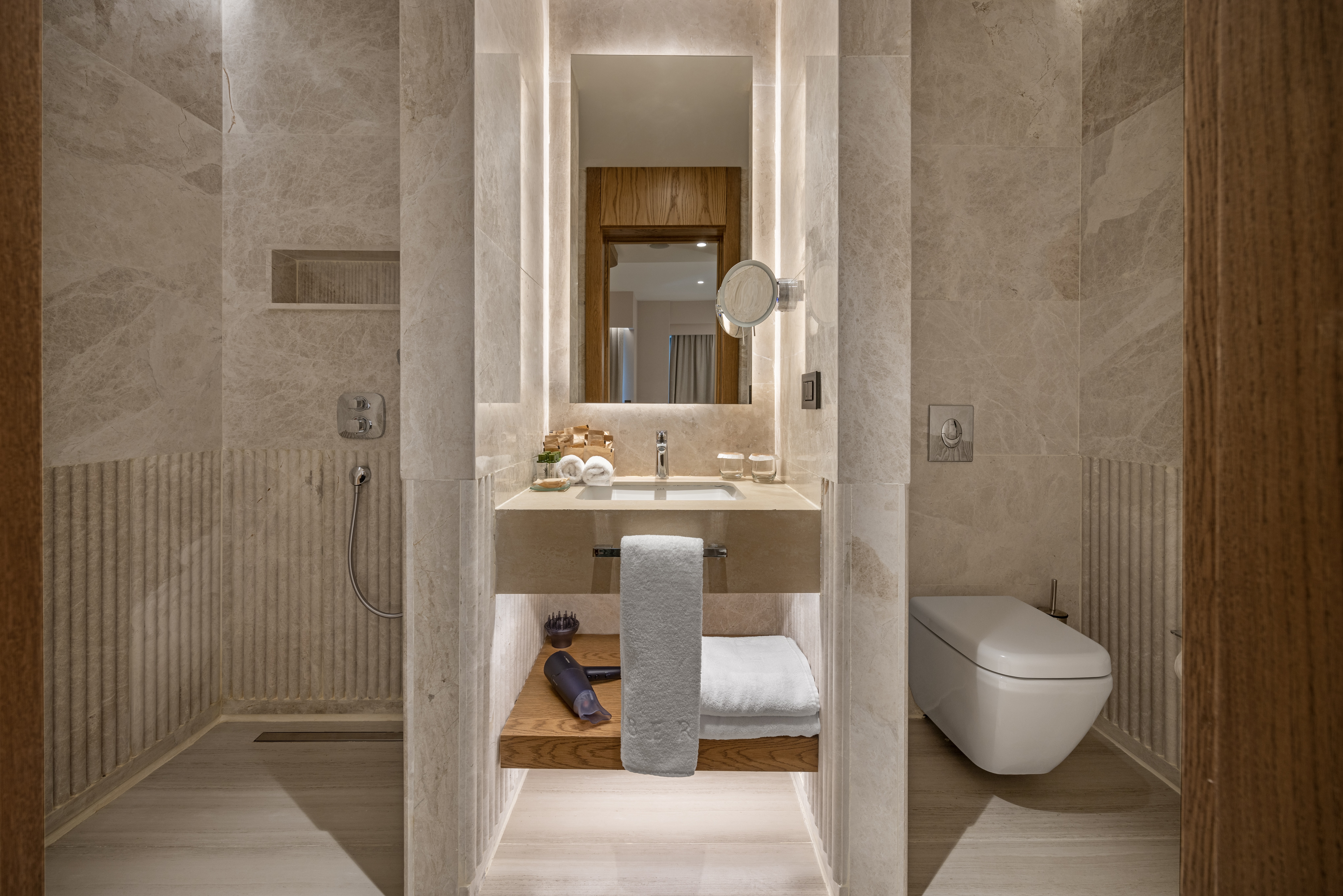 Signa Family Suite، Liberty Signa 2/2
