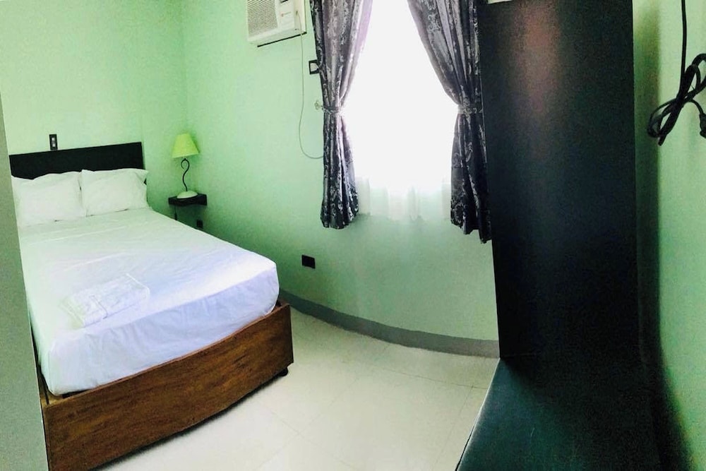 Belltower CSheLi Suites Bantay - Vigan by ZUZU 64/83