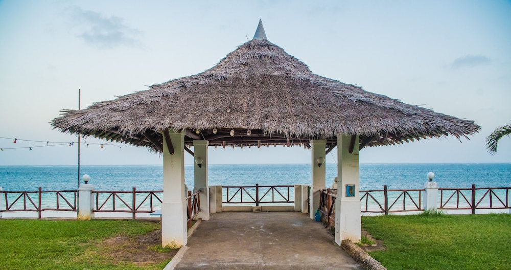Nyali Beach Holiday Resort 37/48