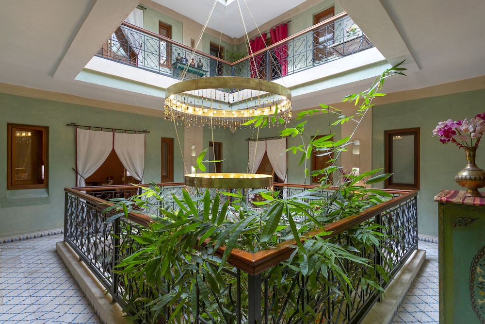 Riad L Heure d ete 34/49