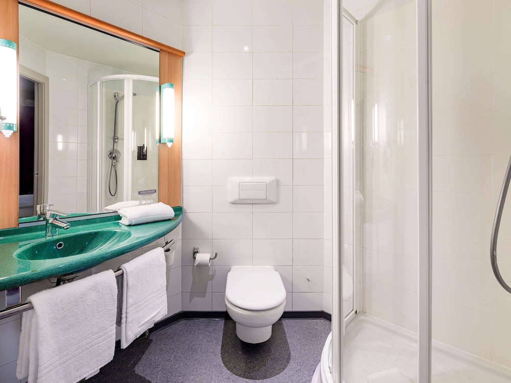 Ibis Madrid Getafe 82/84