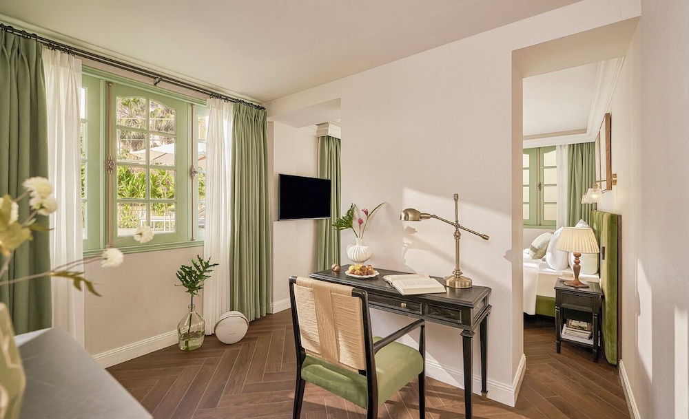 President Maison Signature by M Village, a brand of Modern Village Lifestyle 40/61