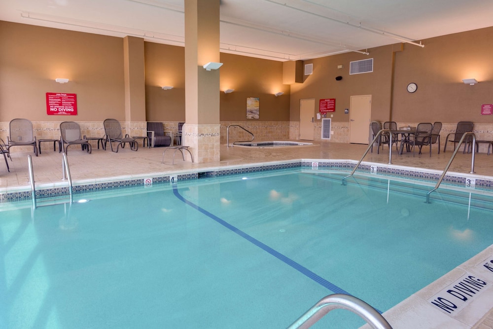 Drury Inn and Suites St Louis Forest Park 19/49