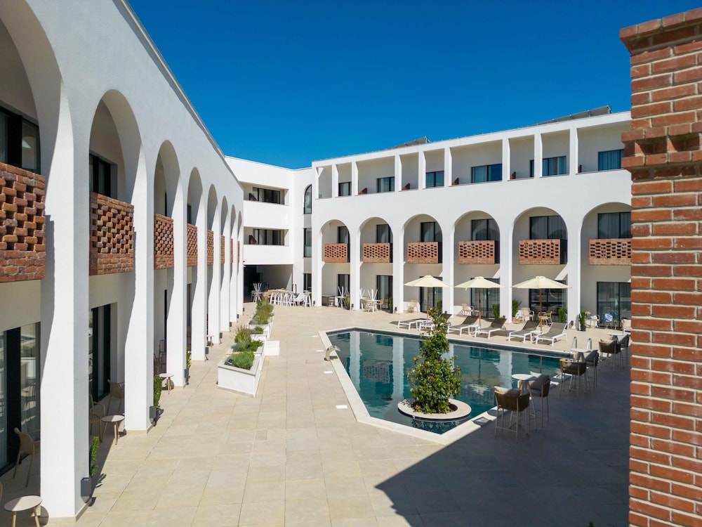 Mercure Conacul Cozieni Resort 44/49