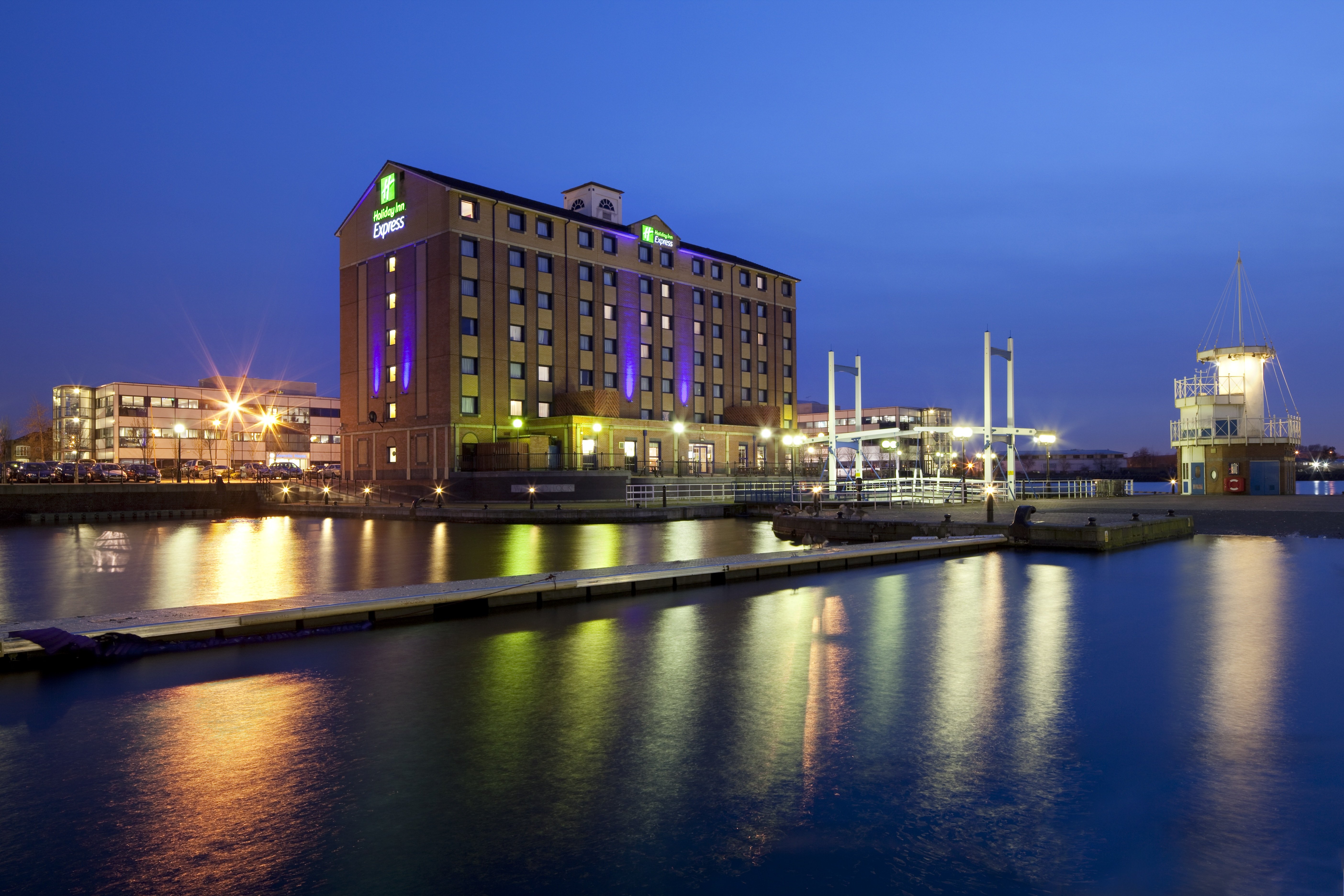 Holiday Inn Express Manchester - Salford Quays 2/27