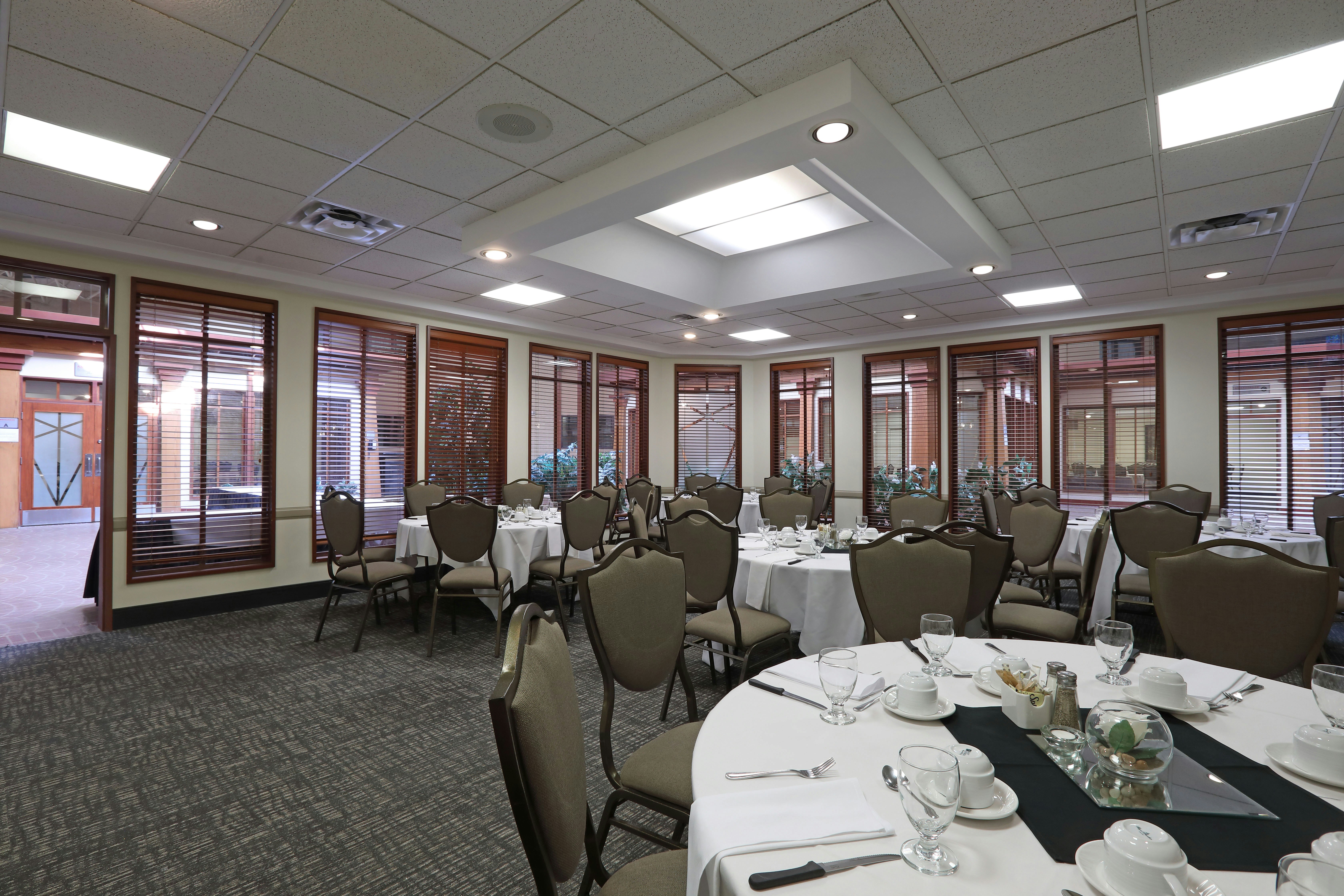 Canad Inns Destination Centre Fort Garry 49/65