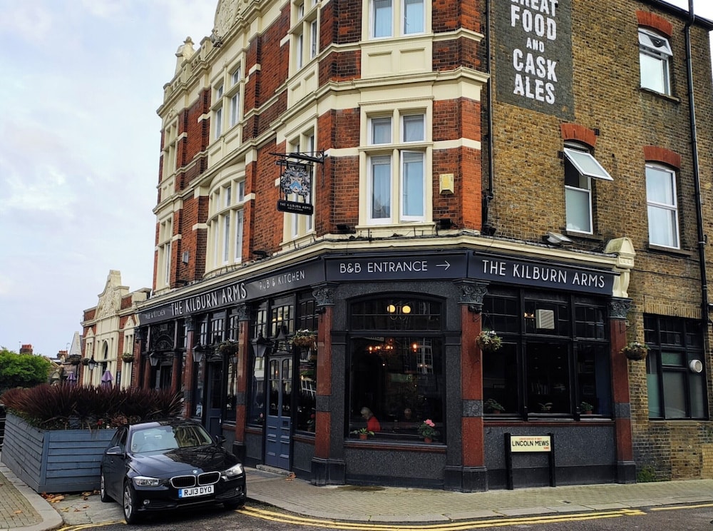 OYO The Kilburn Arms 40/50