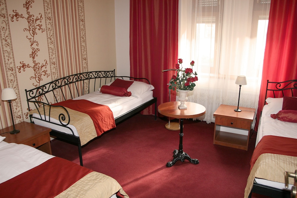 Hotel Roudna 53/69