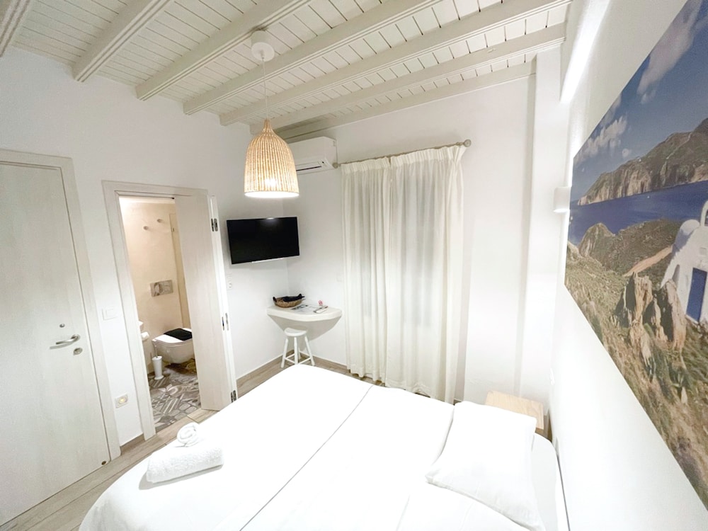 Hotel Lefteris 9/67