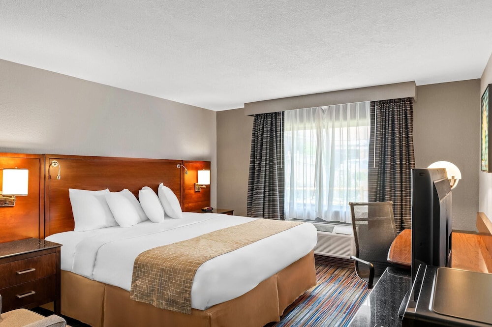 Travelodge By Wyndham Bloomington 17/62