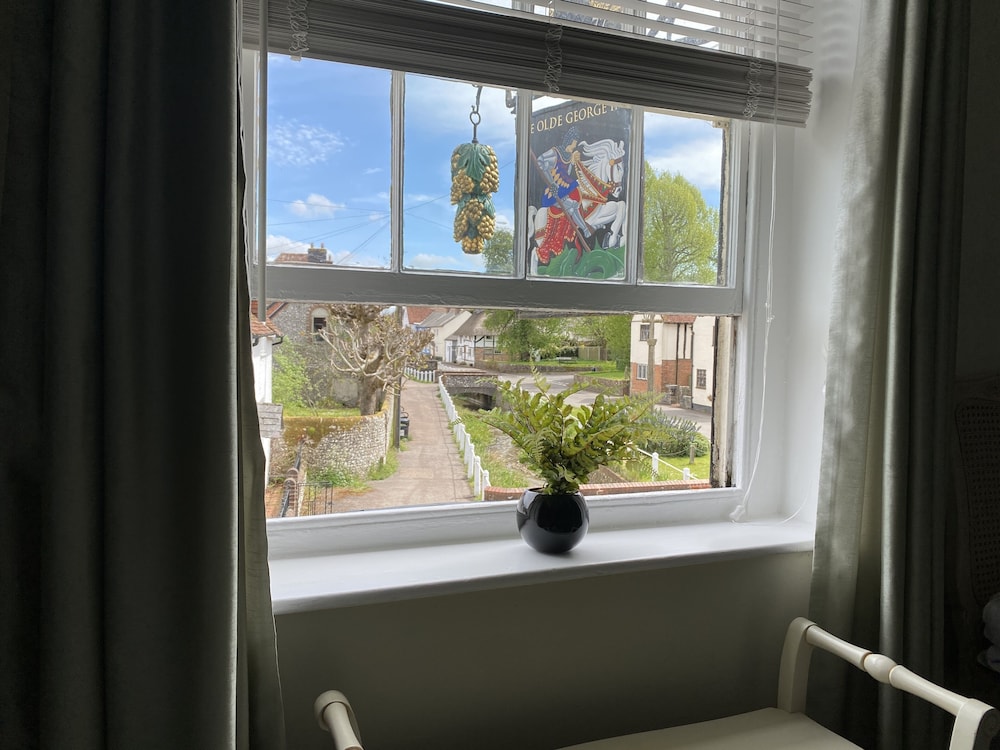 Ye Olde George Inn 14/50
