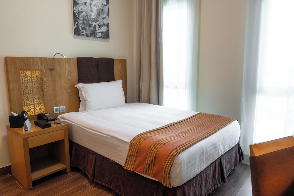 Tamani Marina Hotel and Hotel Apartments 22/73