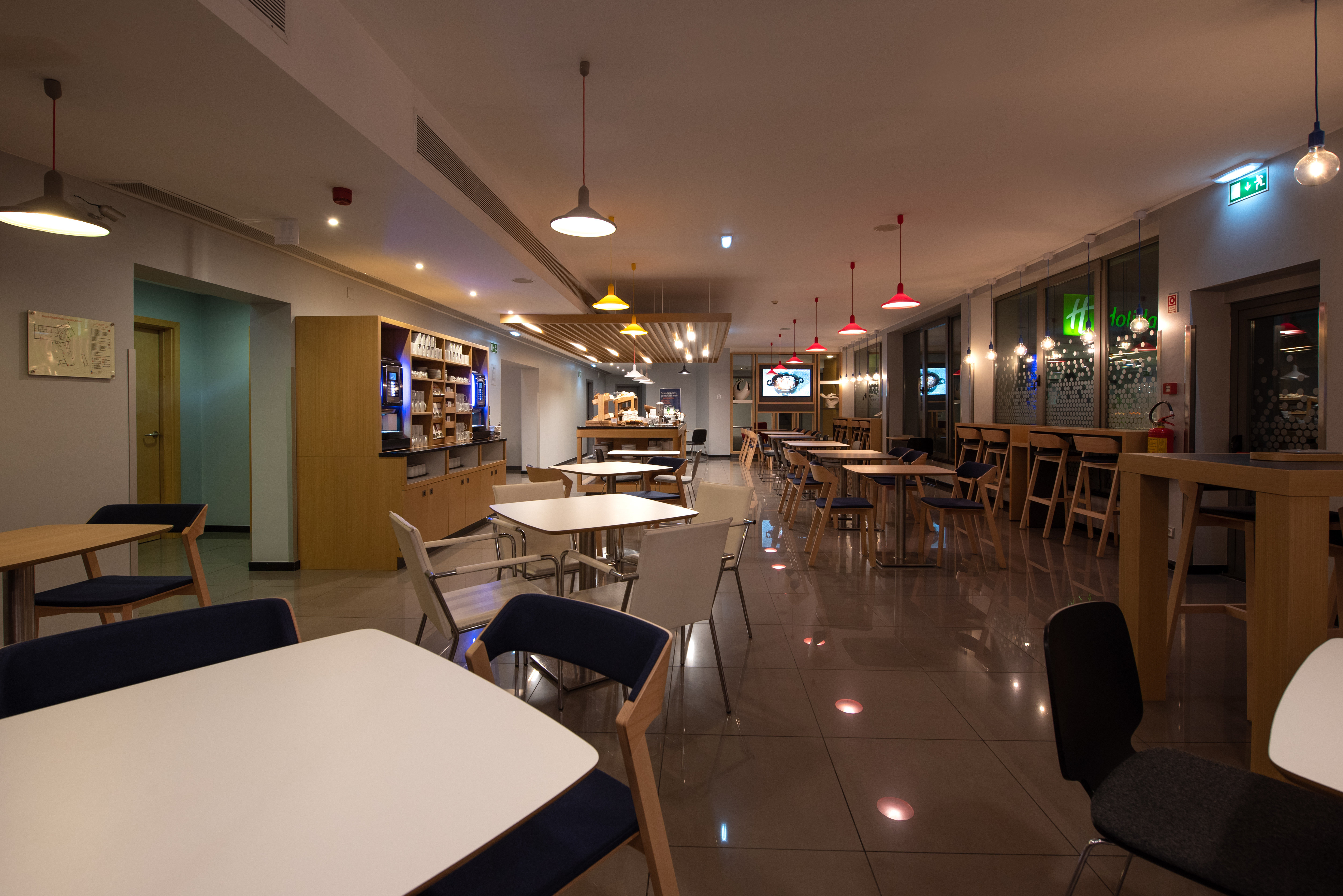 HOLIDAY INN EXPRESS LISBON AIRPORT 50/78