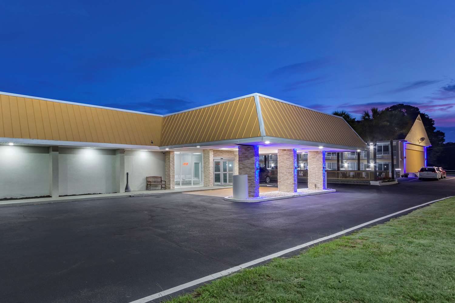 Quality Inn and Suites Pawleys Island SC 14/14