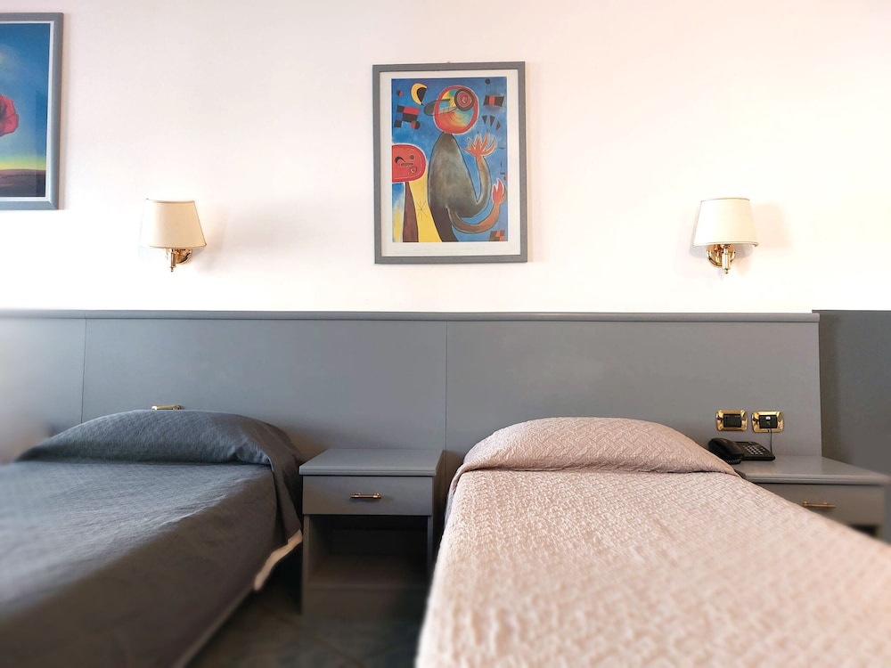Hotel Vitruvio 38/50