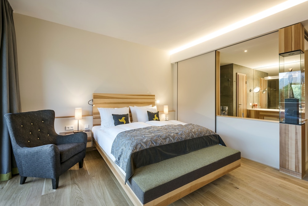 غرفة بانورامية بسرير كينج، Klosterhof Premium Hotel & Health Resort 2/4