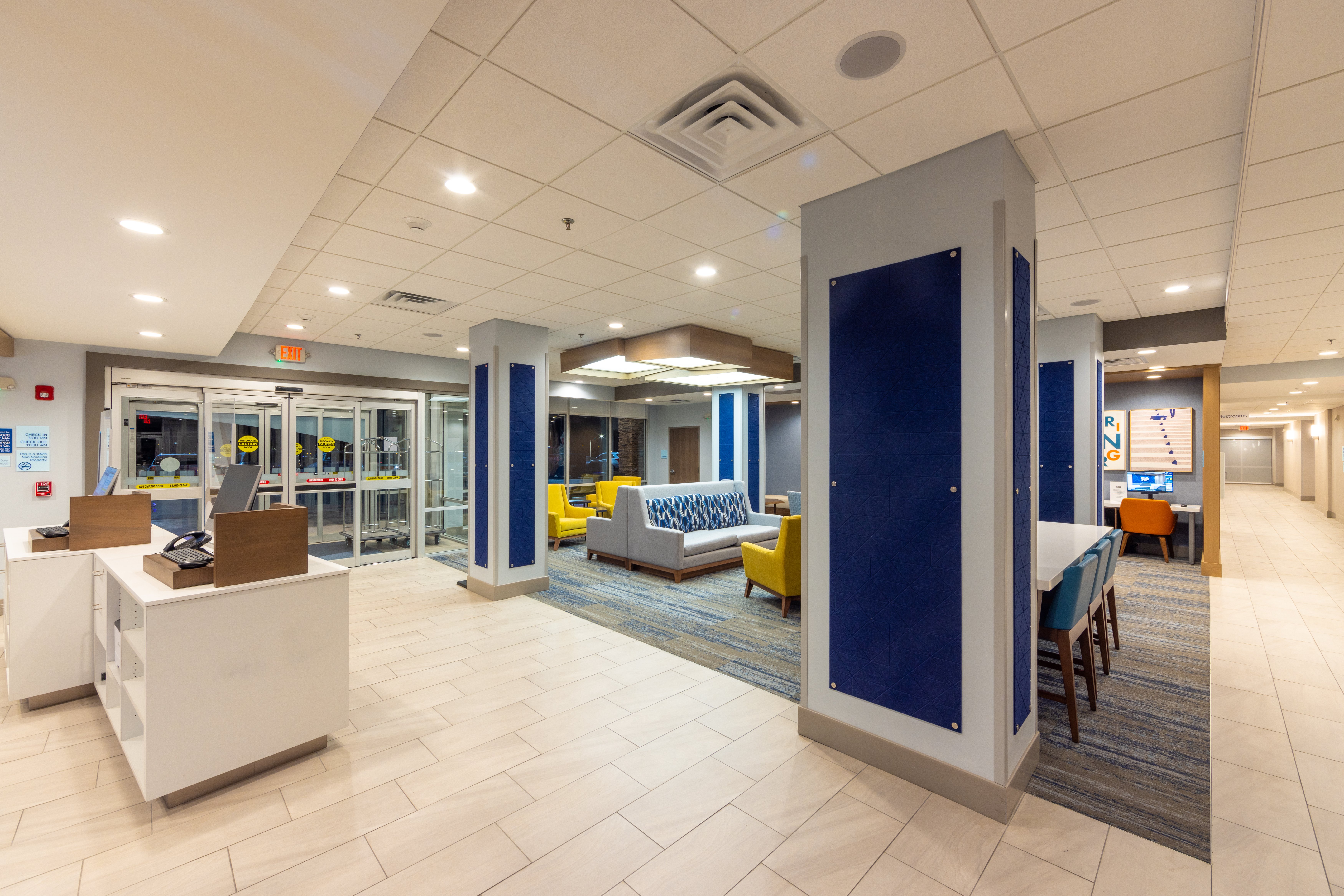 Holiday Inn Express Suites Harrisonburg University Area 9/54