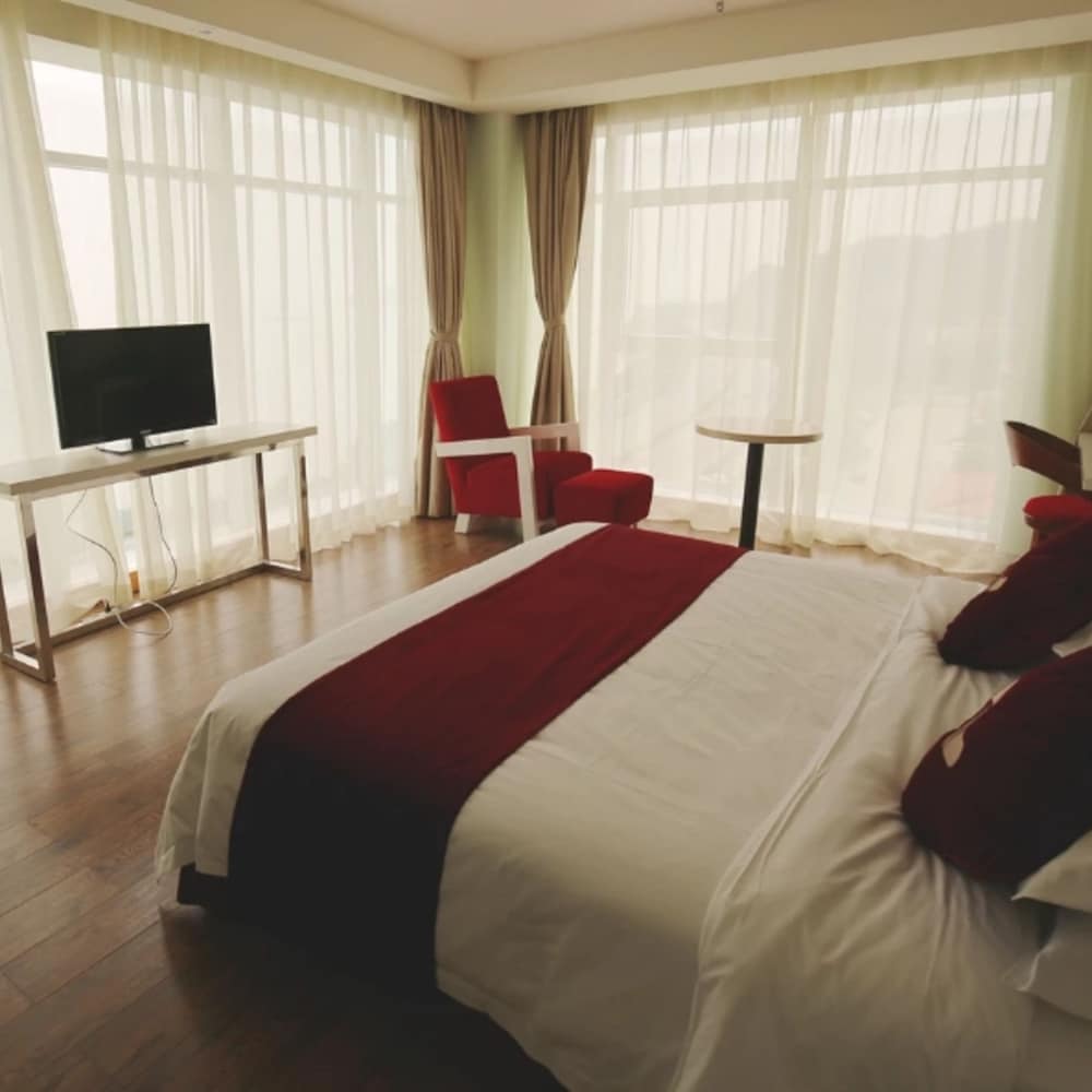 Grand Nest Hotel 3/30