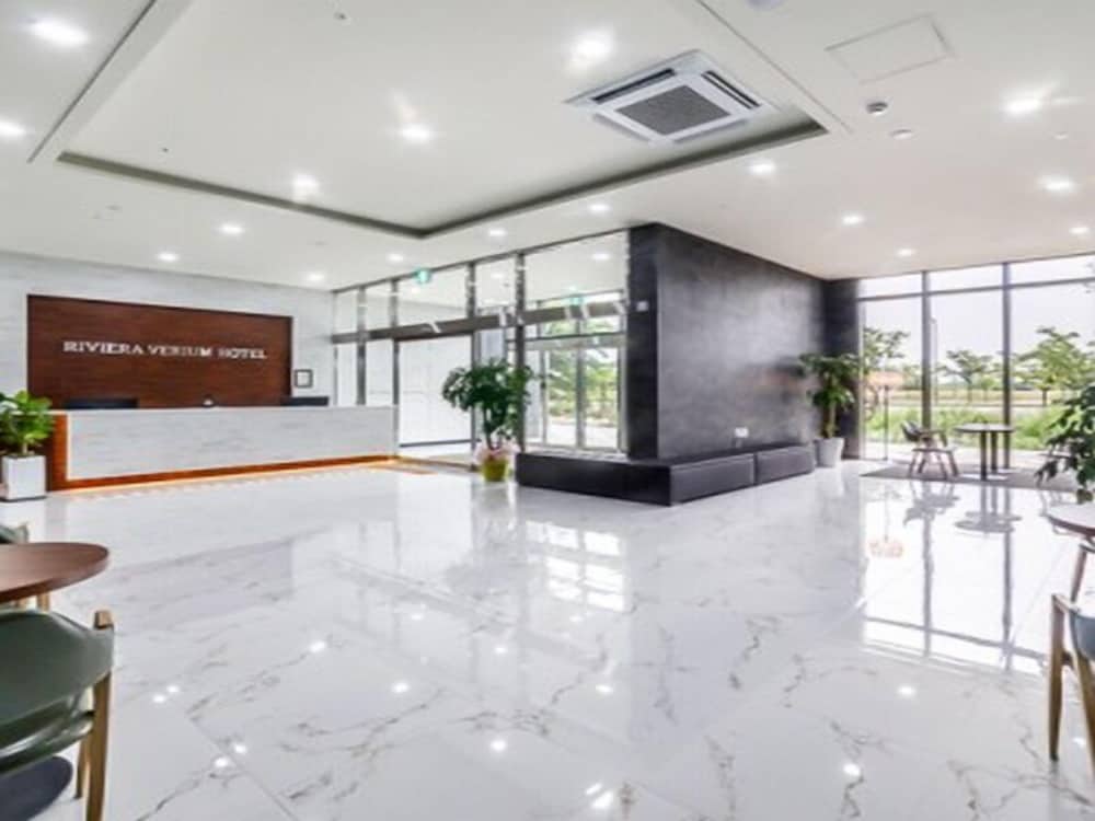RIVIERA VERIUM HOTEL 8/40
