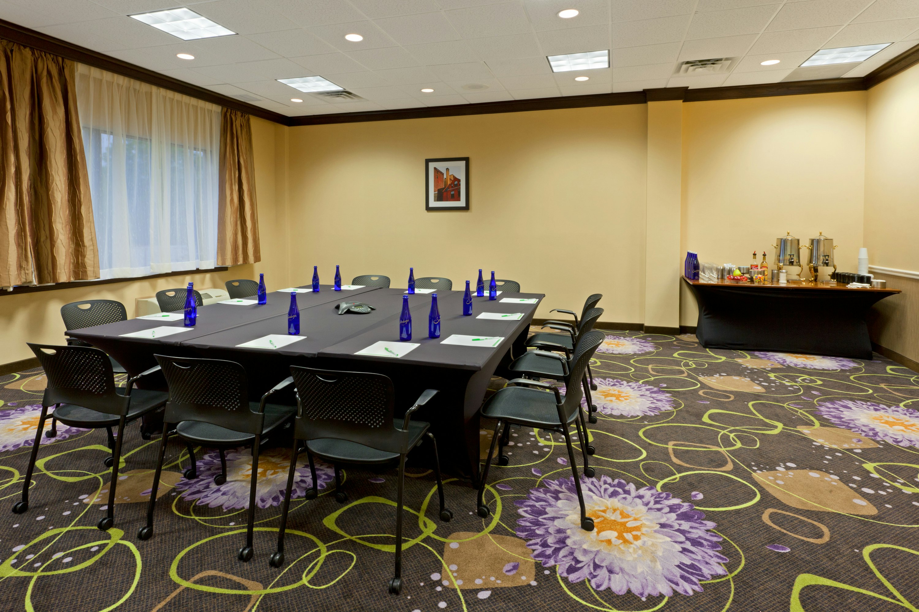 Holiday Inn Clark Newark Area Formerly Crowne Plaza Clark 44/54