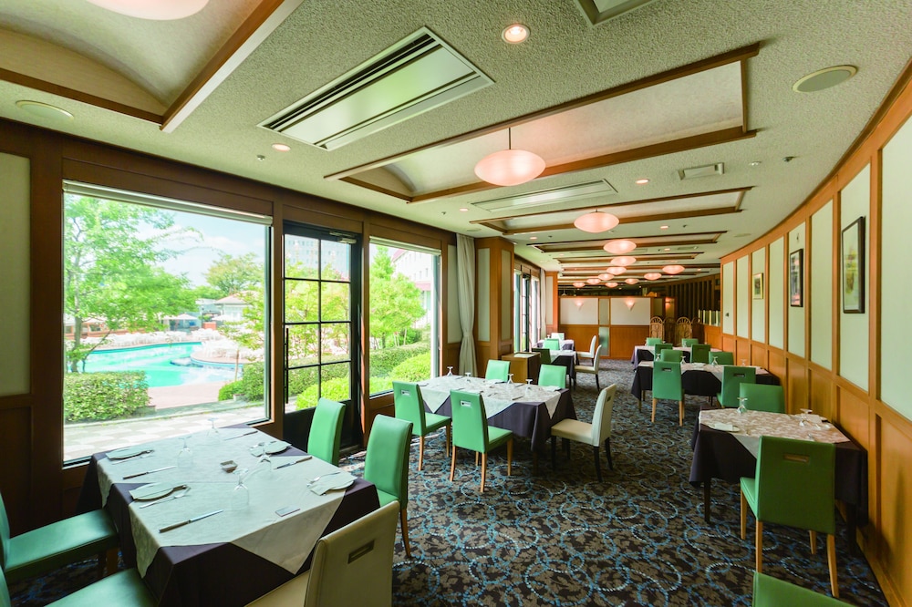 Senri Hankyu Hotel 43/64