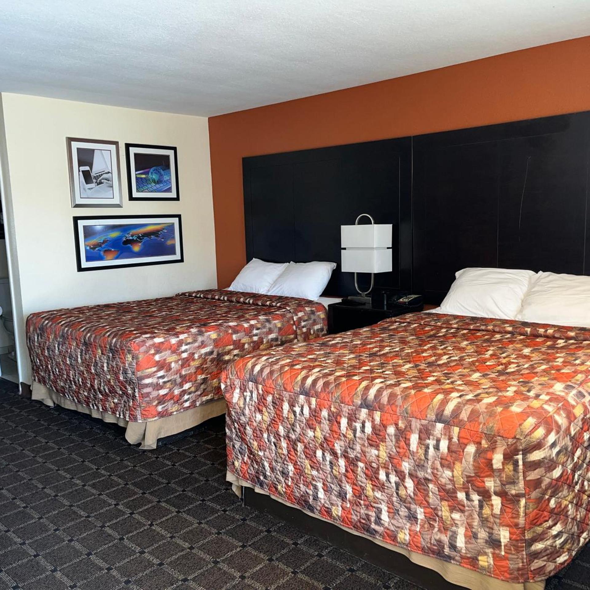 Oregon Trail Inn and Suites 16/50