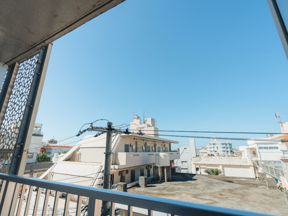 The Breakfast Hotel Marche Ishigakijima 62/64