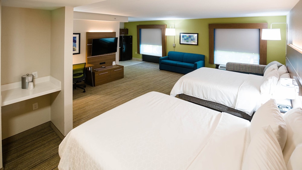 Holiday Inn Express Hoteland Suites Knoxville Farragut 20/63