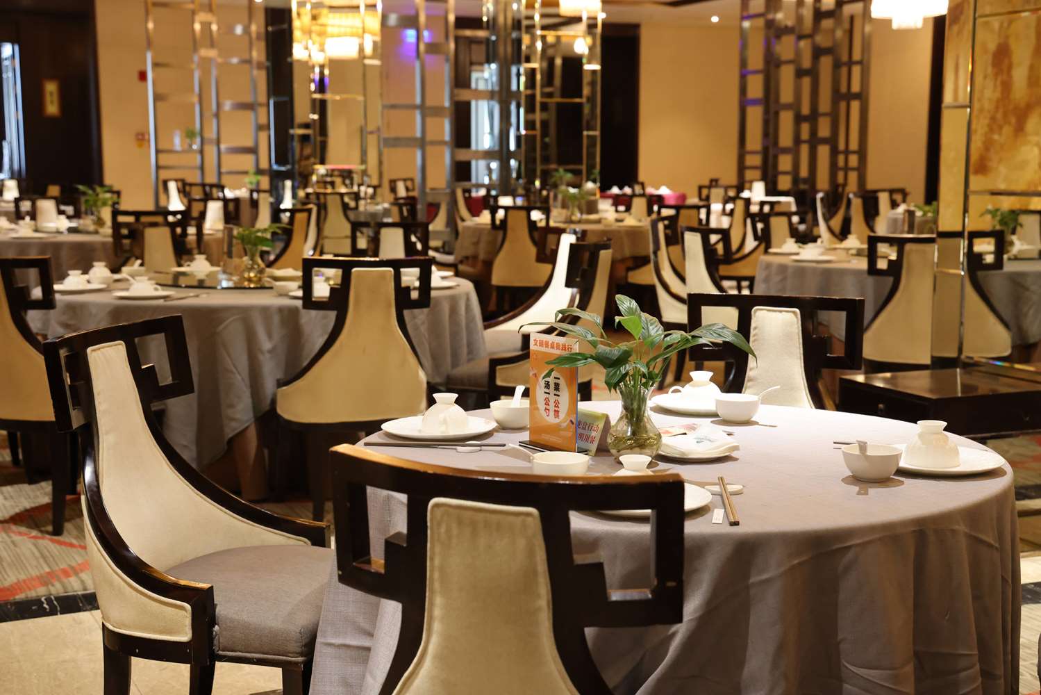 Howard Johnson by Wyndham Changsheng Plaza Meizhou 10/13