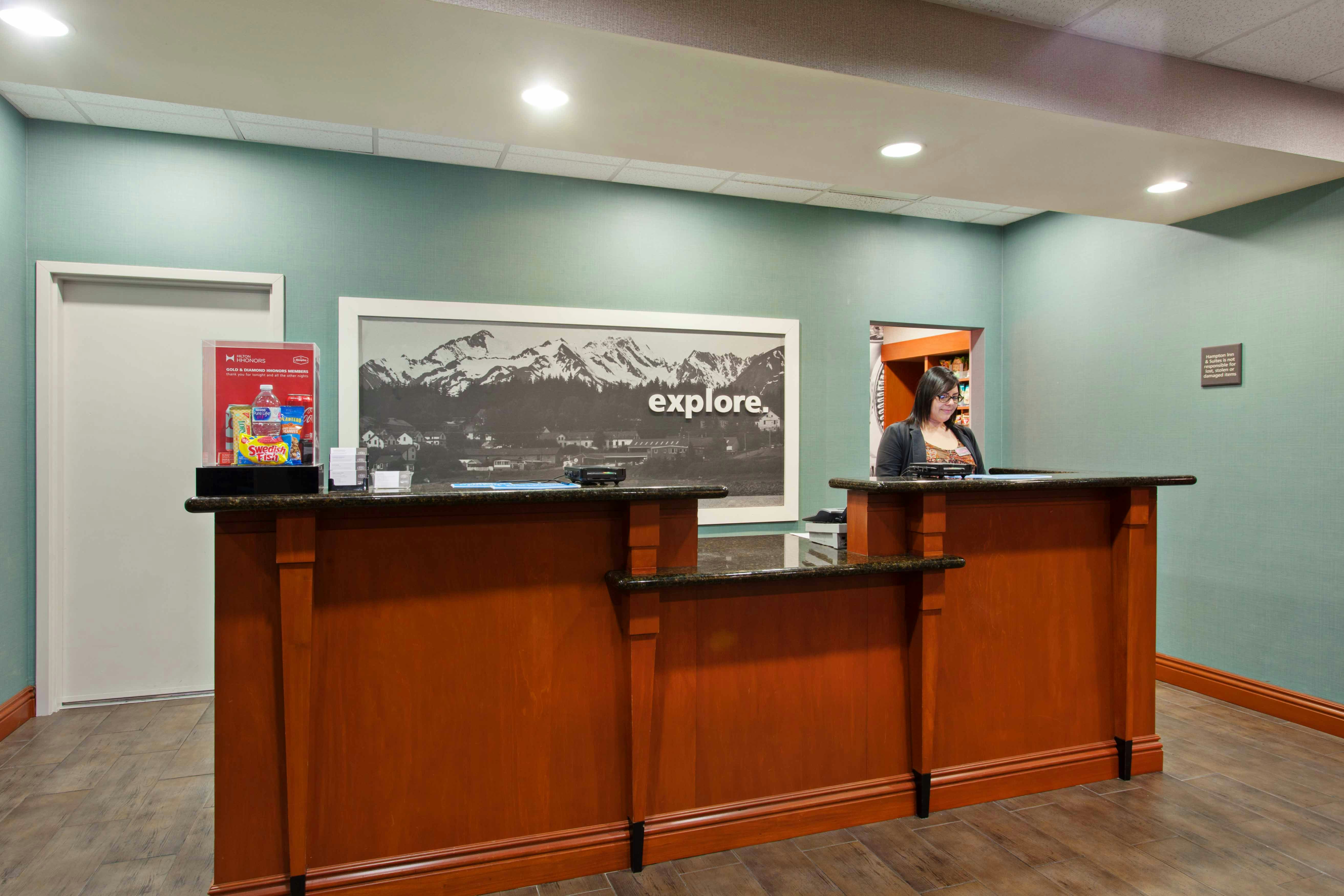 Hampton Inn and Suites Clovis Airport North 10/50