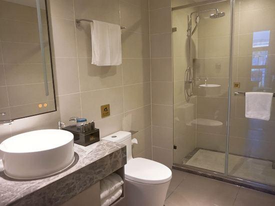 Homeinn Selected (Nantong Renmin Middle Road Dongjing International) 38/38