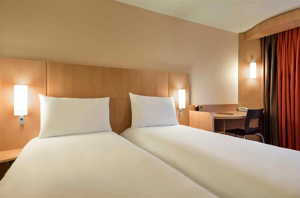 Standard, Double or Twin Bed