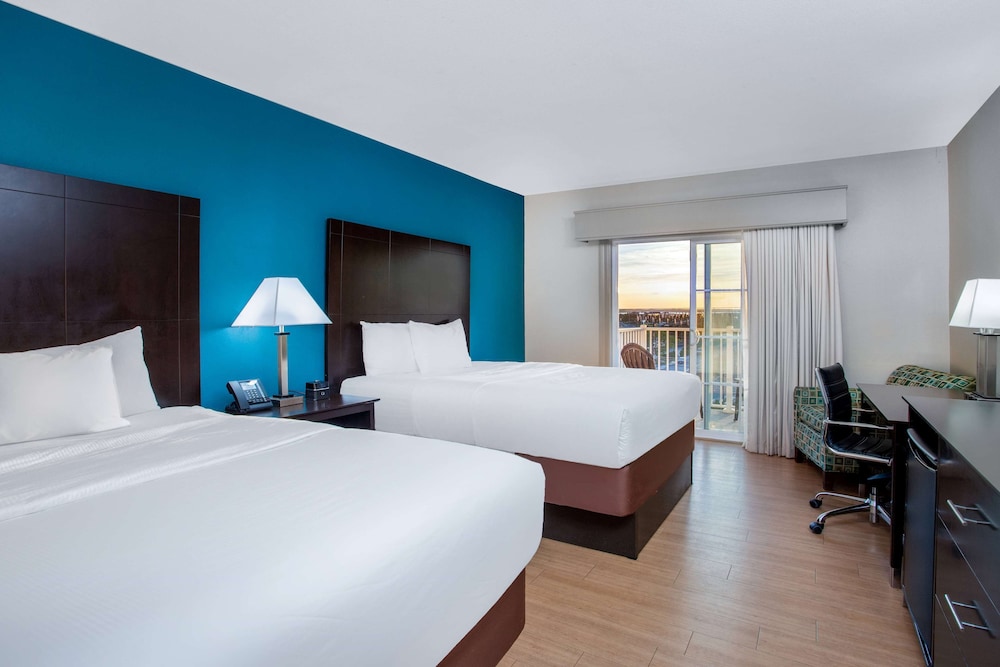 La Quinta Inn And Suites By Wyndham Ocean City 16/49