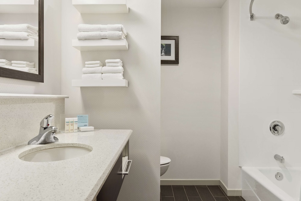 Hampton Inn Penn Yan 19/41